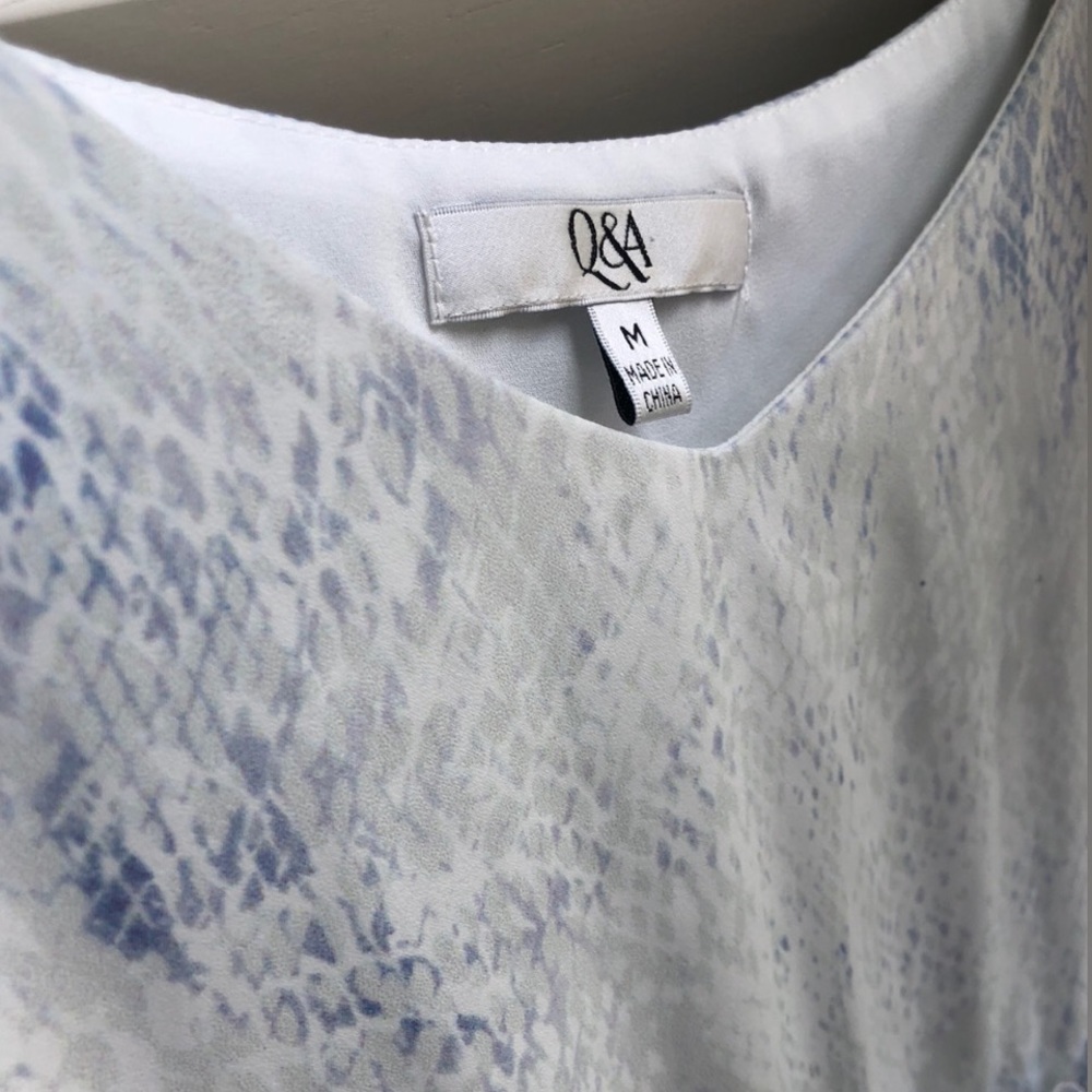 white and blue snakeskin mini dress - Picture 3 of 7